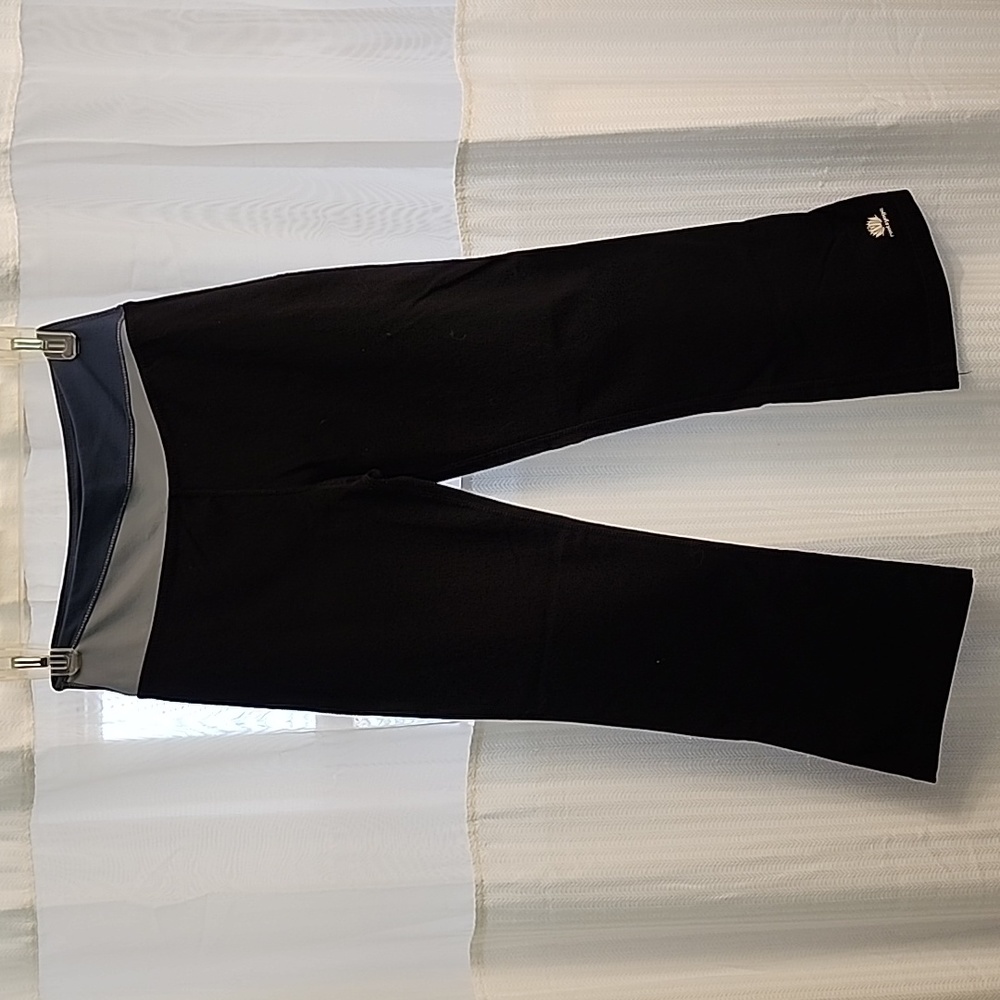 Roots yoga capri yoga pant